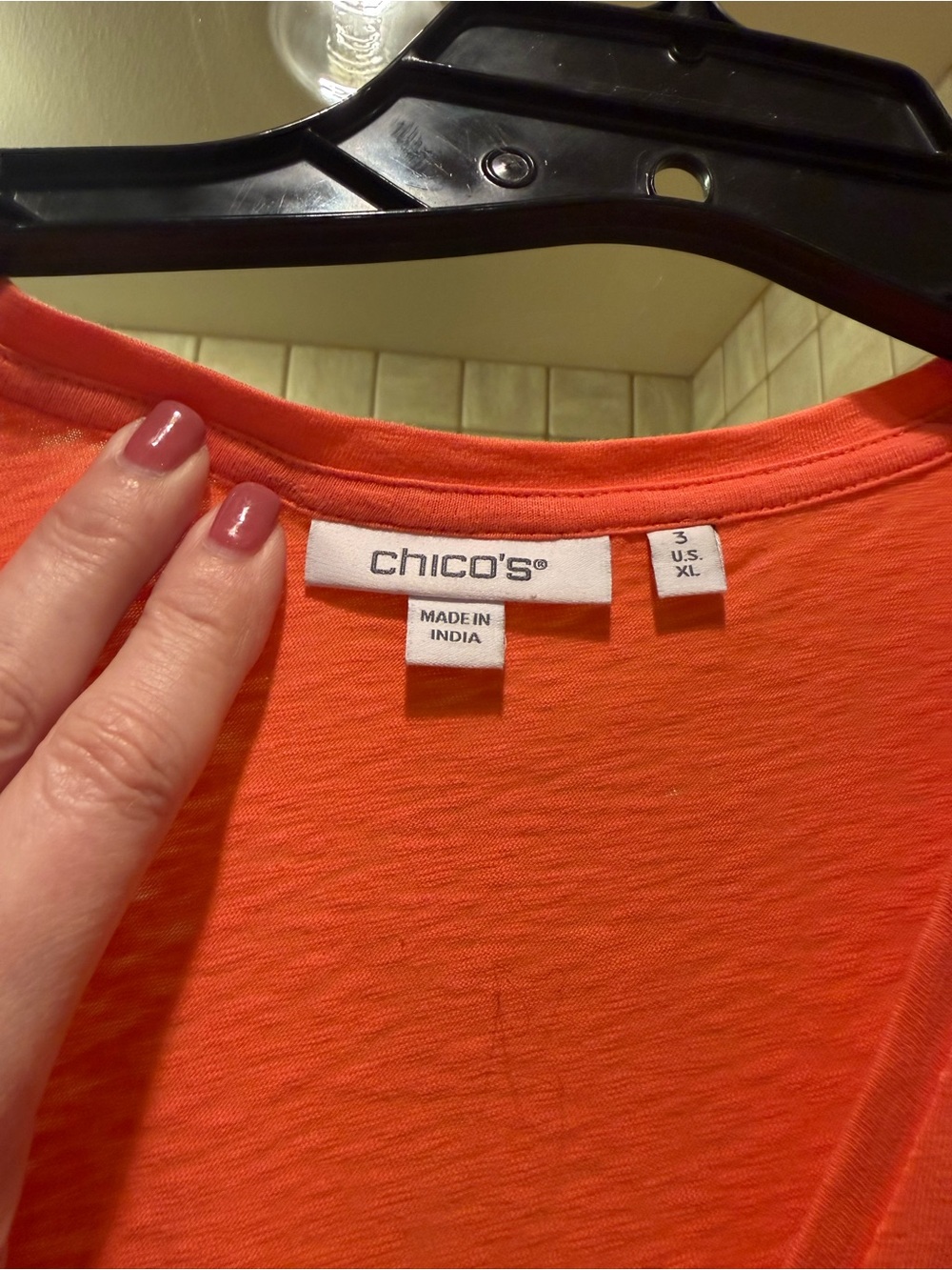 Chico's Coral V-Neck Short Sleeve Top with Eyelet Sleeves, Size 3 (XL) - Picture 2 of 4